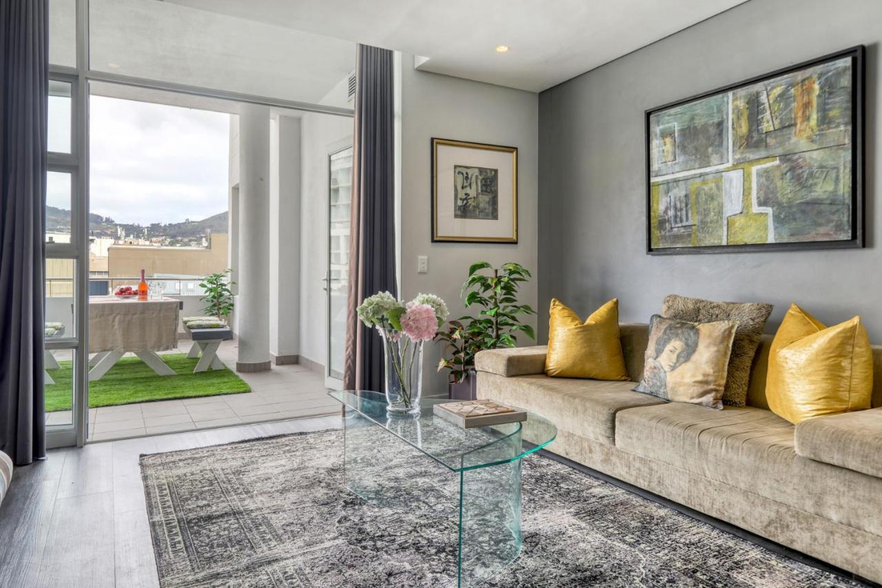 Backup-Powered Classic Luxury Apartment كيب تاون المظهر الخارجي الصورة