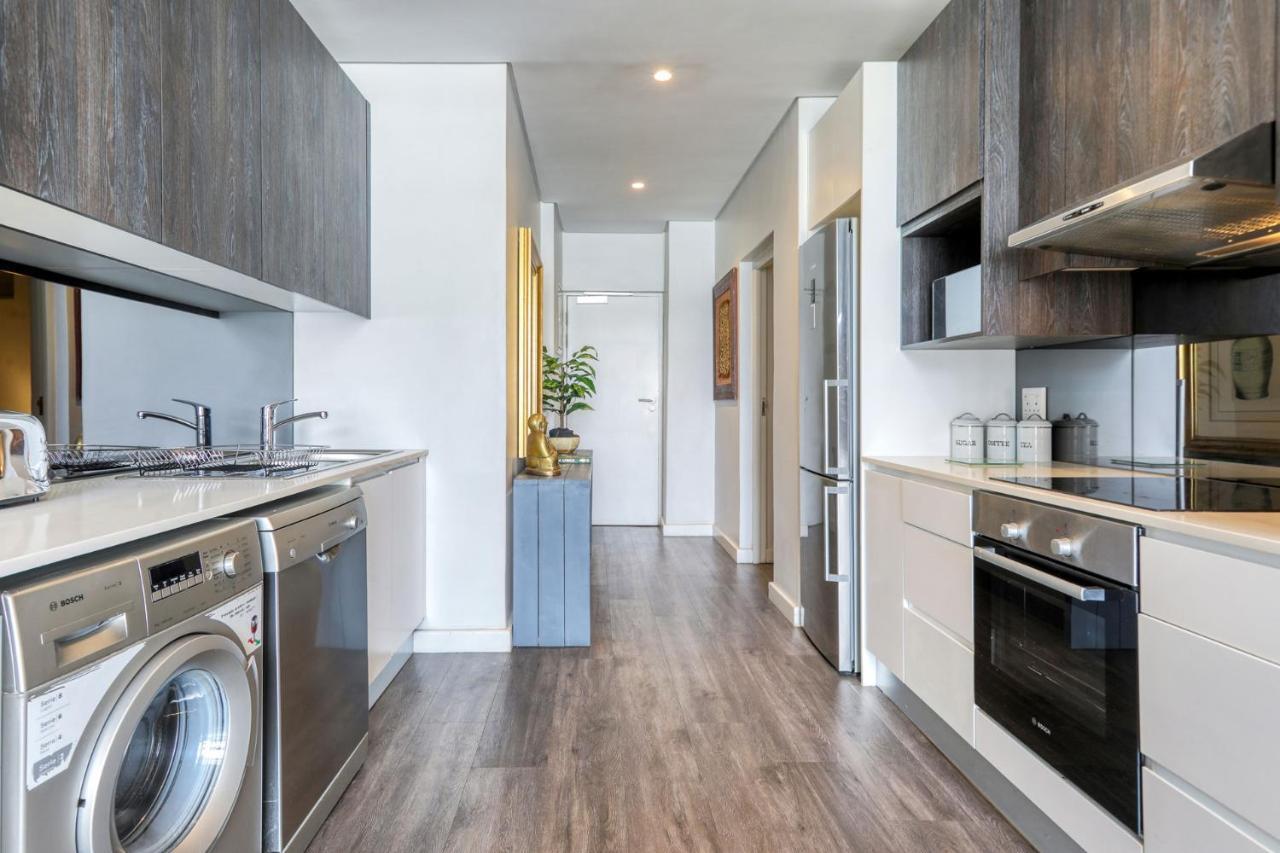 Backup-Powered Classic Luxury Apartment كيب تاون المظهر الخارجي الصورة