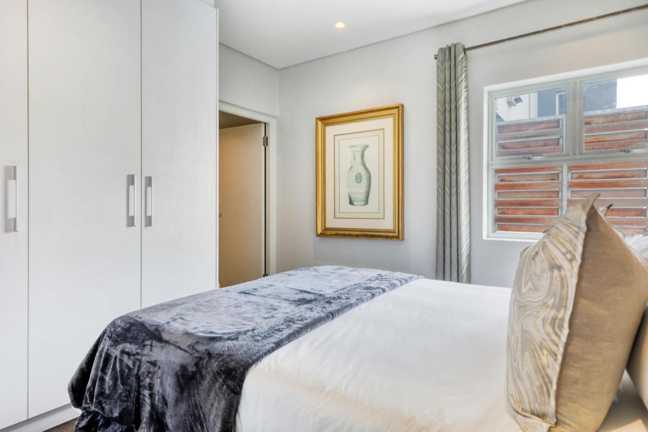 Backup-Powered Classic Luxury Apartment كيب تاون المظهر الخارجي الصورة