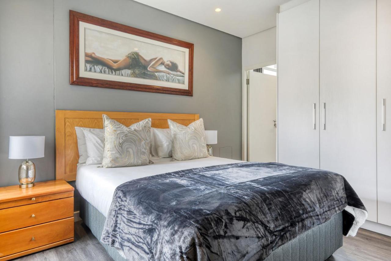 Backup-Powered Classic Luxury Apartment كيب تاون المظهر الخارجي الصورة