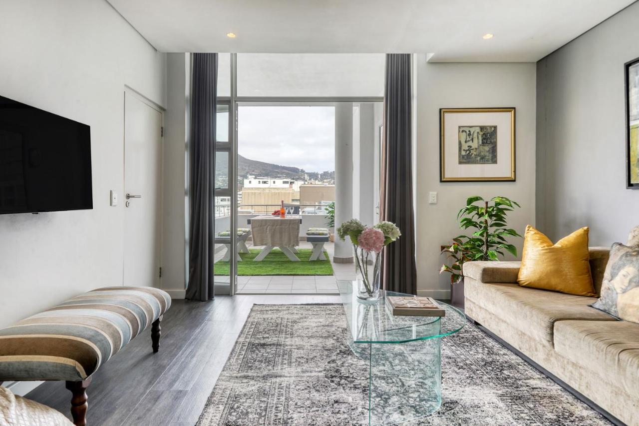 Backup-Powered Classic Luxury Apartment كيب تاون المظهر الخارجي الصورة
